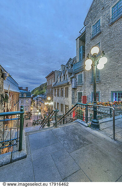 Quebec city  old town at night  UNESCO heritage site  Quartier Petit Champlain  restaurants and cafes.