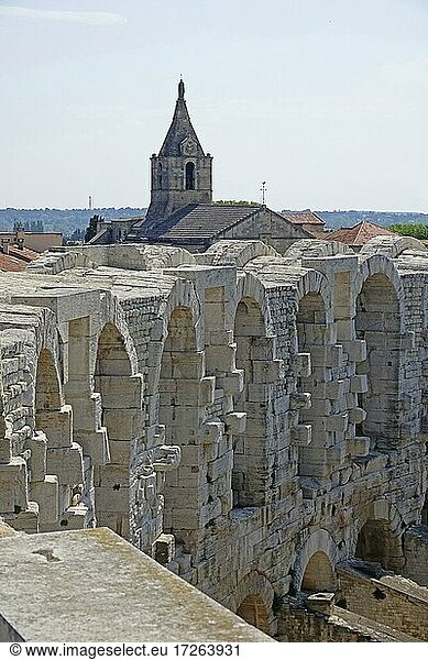 Römische Arena Amphitheater  Arles  Departement Bouches-du-Rhone  Region Provence Alpes Cote d´Azur  Mittelmeer  Frankreich  Europa