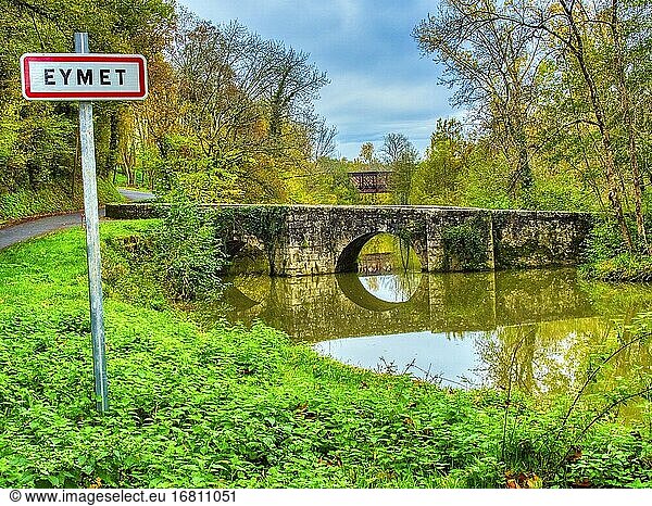 Römische Brücke  Eymet  Departement Dordogne  Nouvelle-Aquitaine  Frankreich.
