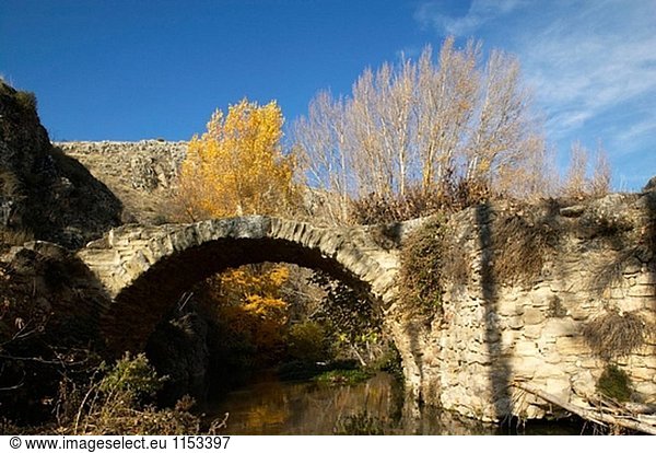 Römische Brücke. La Axarquia  Malaga. Andalusien. Spanien.