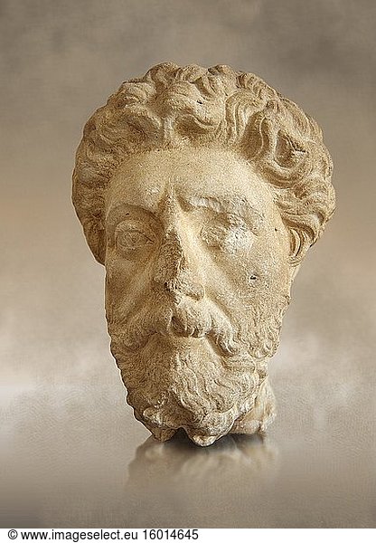 Römische Skulptur des Kaisers Marcus Aurelius  ausgegraben in Karthago  ca. 161-180 n. Chr. Nationalmuseum Bardo  Tunis  Inv.-Nr.: C. 965.