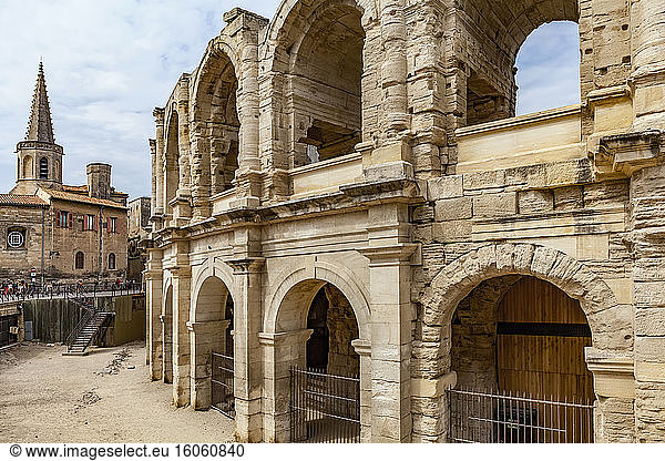 Römisches Amphitheater; Arles  Provence  Frankreich