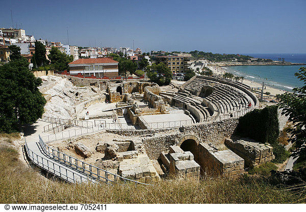 Römisches Ampthitheater  antike Ausgrabungsstätte  Tarragona  Katalonien  Spanien  Europa