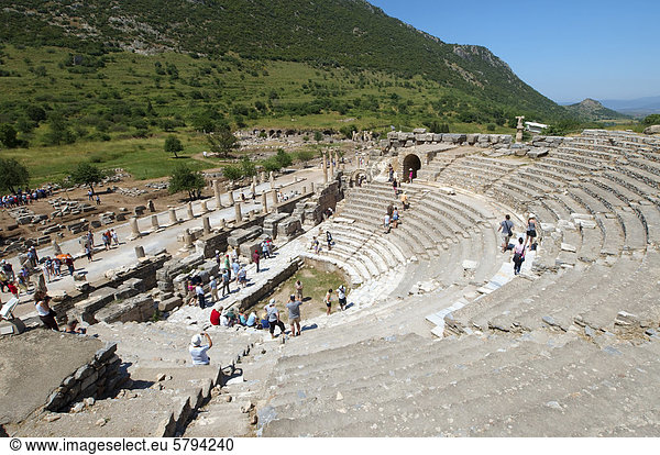 Römisches Theater  antike Stadt Ephesos  Efes  Türkei  Westasien