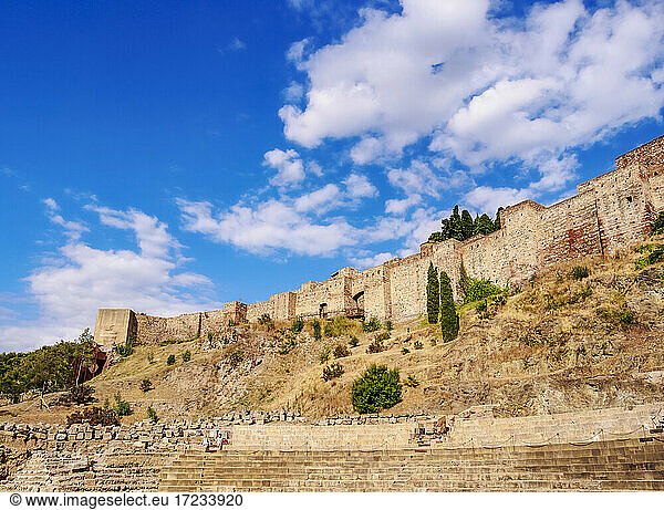 Römisches Theater und die Alcazaba  Malaga  Andalusien  Spanien  Europa