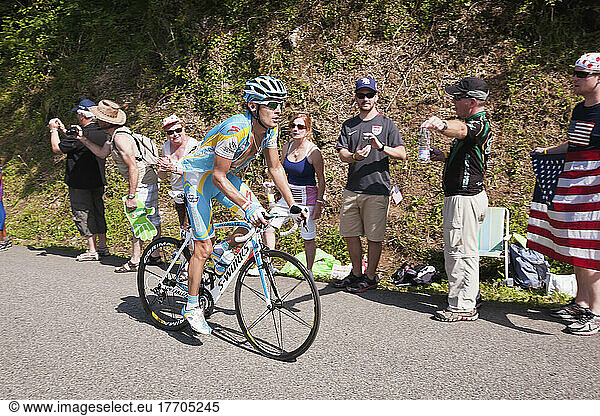 Radfahrer bei der Tour De France; Pyrenäen  Frankreich