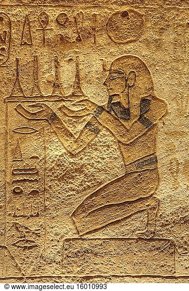 Ramses II  Versunkenes Relief  Seitenkammer  Tempel Ramses II  UNESCO-Weltkulturerbe  Abu Simbel  Ägypten