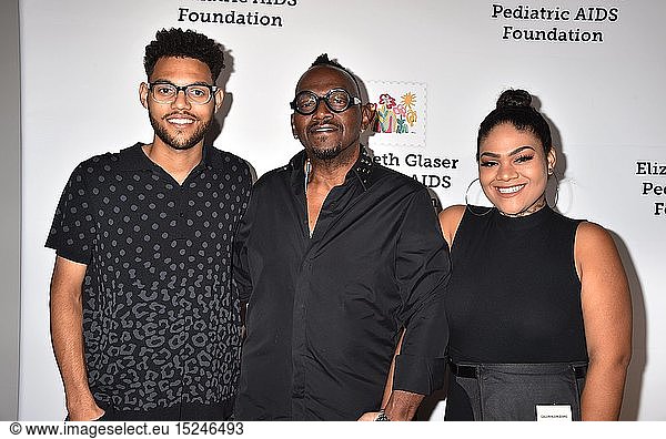 Randy Jackson (C) and family attend the Elizabeth Glaser Pediatric Aids Foundation's 30th Anniversary  A Time For Heroes Family Festival at Smashbox Studios on October 28  2018 in Culver City  California.
