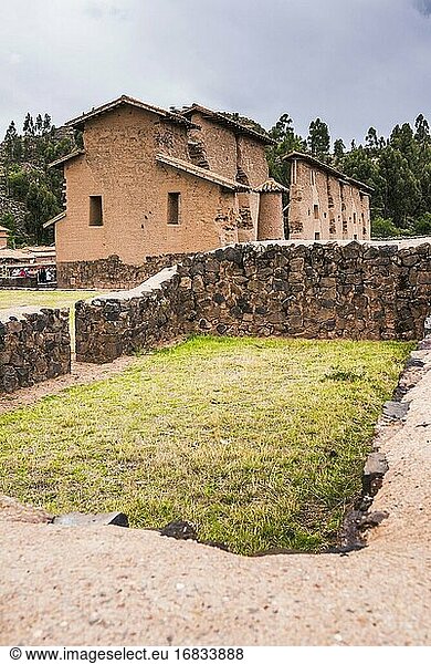 Raqchi  eine archäologische Stätte der Inka in der Region Cusco in Peru