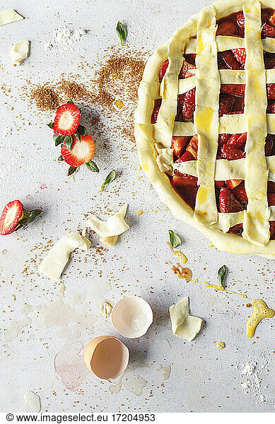 Raw strawberry sweet pie