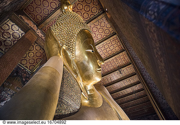 Reclining Buddha  Wat Pho  Bangkok  Thailand