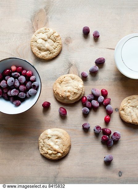 Red berries and cookies