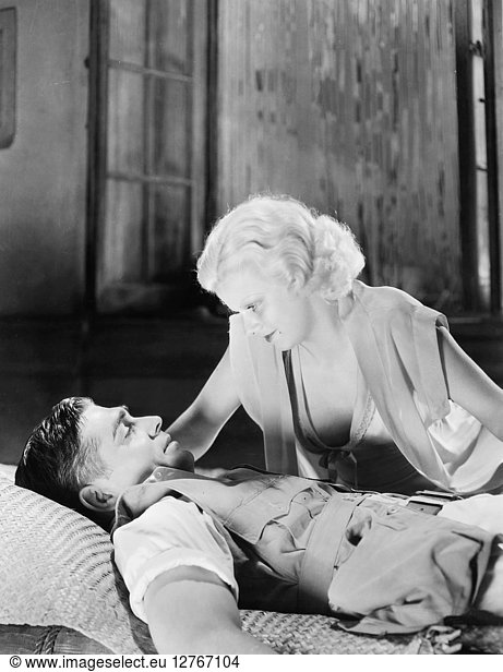 RED DUST  1932. Jean Harlow and Clark Gable in a scene from the film.