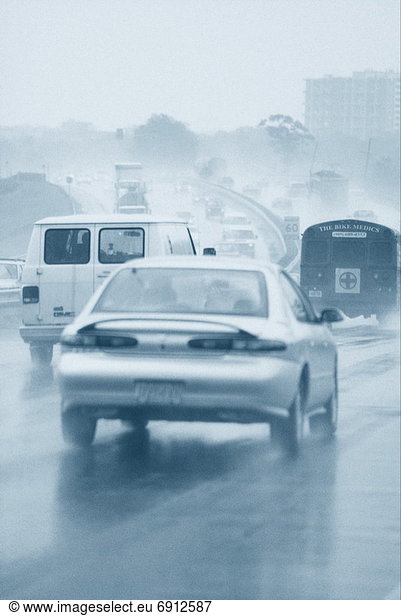 Regen  Straßenverkehr