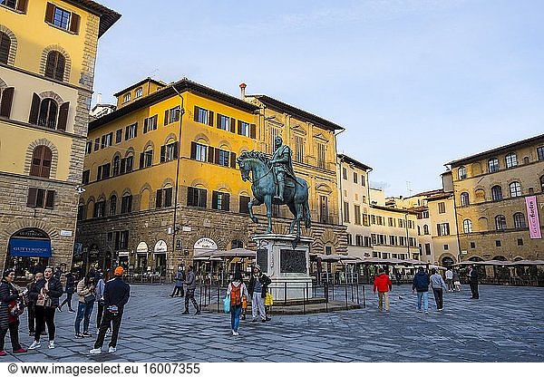 Reiterstandbild von Cosimo I. de' Medici  Piazza della Signoria  centro storico  Florenz  Italien.