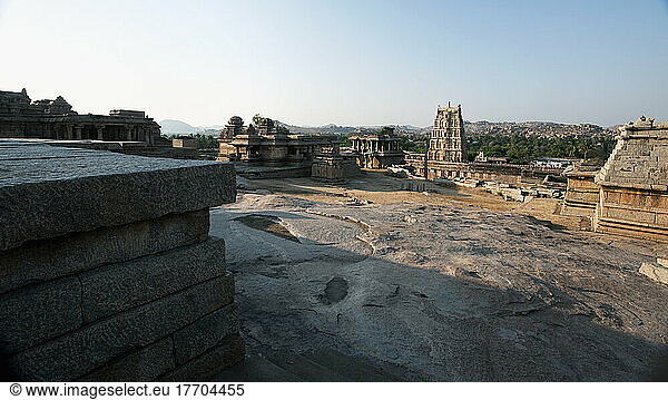 Religiöse Bauwerke; Hampi  Karnataka  Indien