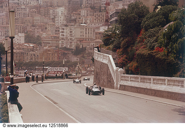 Rennwagen auf der Rennstrecke beim Großen Preis von Monaco  Monte Carlo. Künstler: Unbekannt
