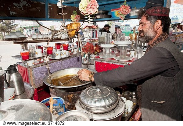 restaurant in tarin kowt  afghanistan