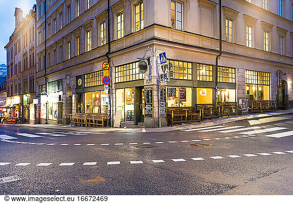 Restaurants and bars at Slussen at night empty