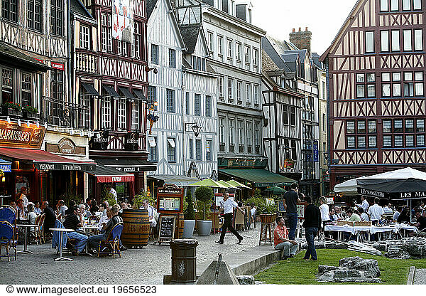 Restaurants and half timbered houses on Place du Vieux Marche in Rouen  Normandy  France.