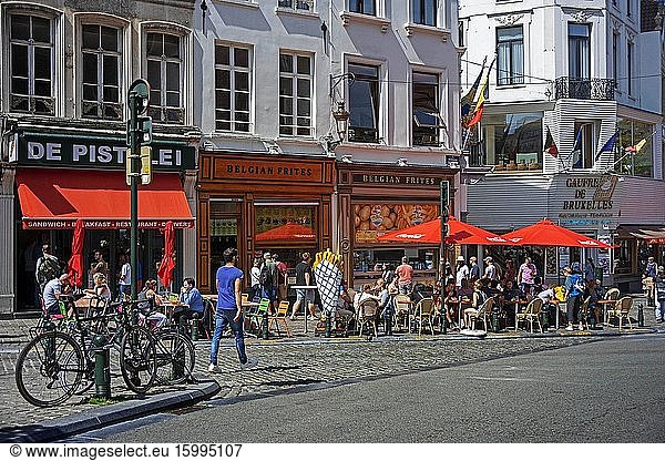 Restaurants in Rue du March? Aux Herbes street at Brussels city center.