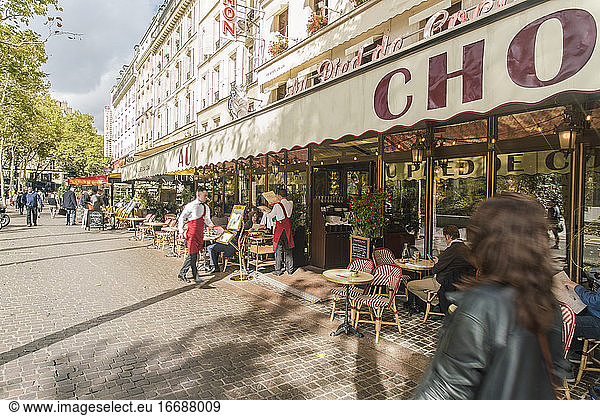 Restaurants on Rue Coquillière  close to Rue De Louvre  Chatelet le Halles  2nd Arr.
