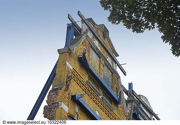 Restaurierung einer historischen Hausfassade