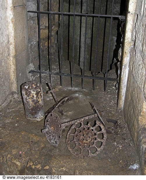 Reste einer Gasgranate in Fort Vaux  Verdun  Lothringen  Frankreich