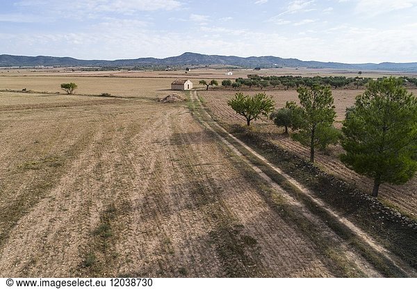 Road and Country House. Almansa. Albacete  Castile-La Mancha  Spain