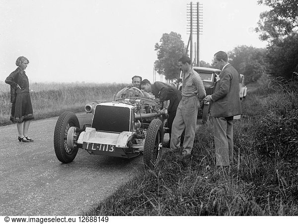 Road testing Raymond Mays Vauxhall-Villiers  c1930s. Artist: Bill Brunell.