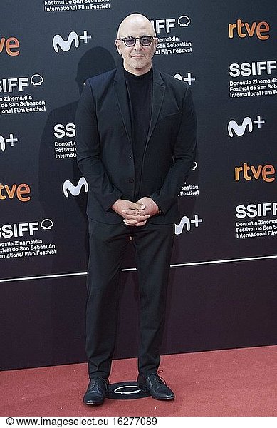 Roberto Alamo besuchte 'Antidisturbios' Red Carpet während des 68. San Sebastian International Film Festival im Kursaal Palace am 25. September 2020 in Donostia / San Sebastian  Spanien