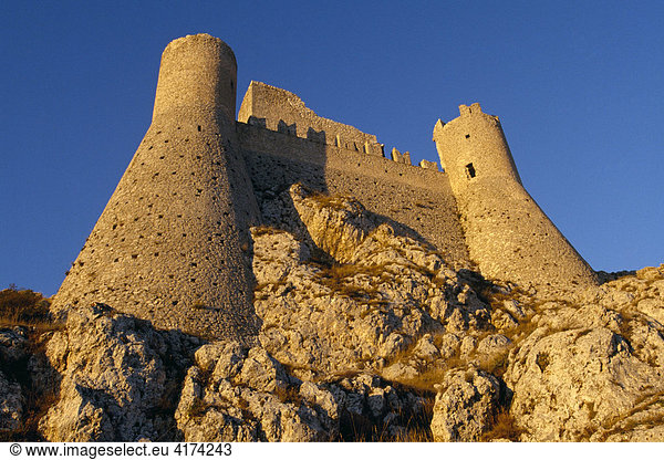Rocca Calascio  Castel del Monte  Abruzzen  Italien