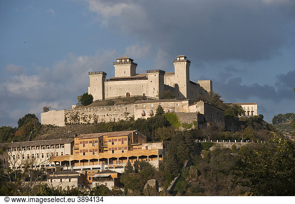 Rocca di Albornoz Burg  Spoleto  Umbrien  Italien  Europa