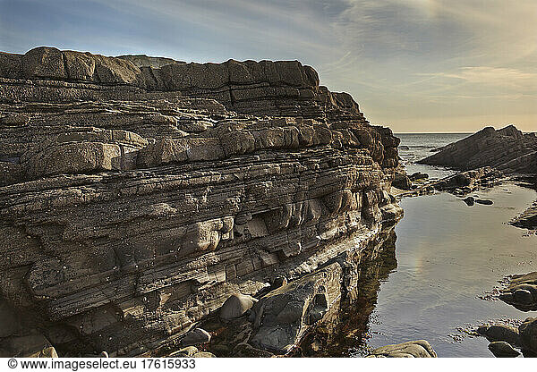 Rocks and a pool on the Atlantic coast  Devon  southwest England.; Damehole Point  Devon  Great Britain.