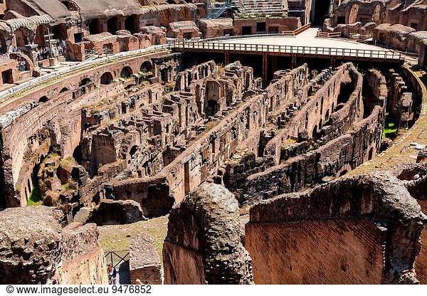 Rom Hauptstadt Großstadt bauen Kolosseum römisch