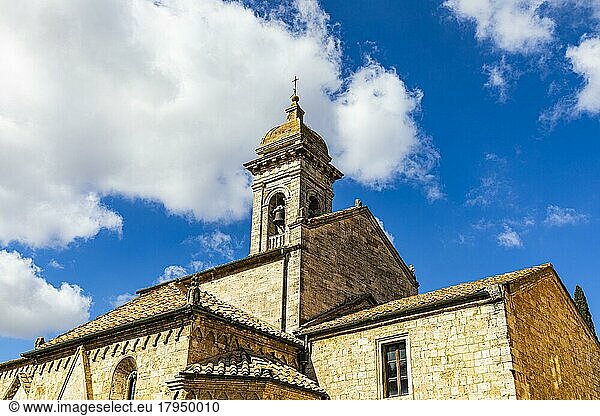 Romanische Stiftskirche  San Quirico  Val dOrcia  Toskana  Italien  Europa