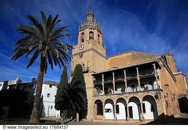 Ronda  Iglesia Santa Maria la Mayor  Andalusien  Spanien  Europa