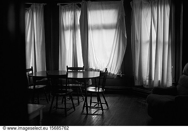 room  drapes  covered
