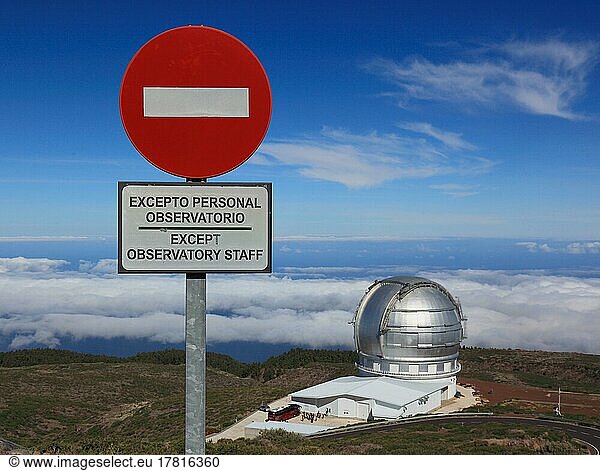 Roque de los Muchachos Observatory  La Palma Astrophysical Observatory  the Grand Telescopio Canarias (GTC) and sign  no passing  La Palma  Canary Island