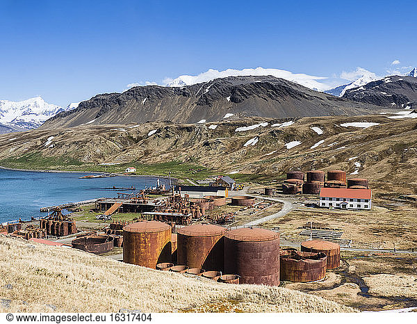 Rostende Maschinen in der verlassenen norwegischen Walfangstation in Grytviken East Cumberland Bay Südgeorgien Polarregionen
