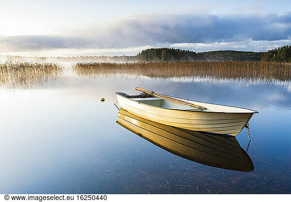 Rowing boat at lake