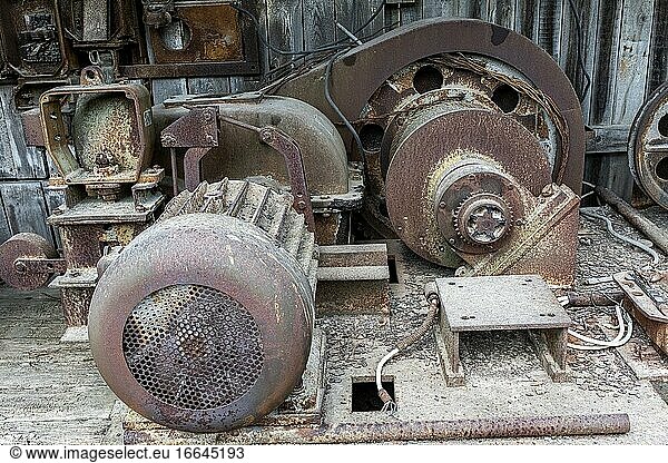 Ruderdsdorf  Deutschland. Vor den Toren Berlins wurde eine Stein- und Rohstoffverarbeitungsfabrik aus dem 19. Jahrhundert in ein Museum umgewandelt  das 150 Jahre alte Industrietechnik zeigt.