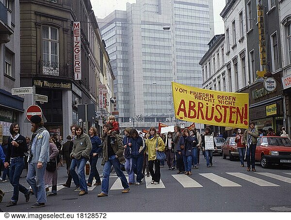 Ruhr Area. Disarm peace movement. 80s