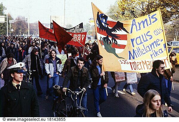 Ruhrgebiet. Demonstration der Friedensbewegung ca. 1982-4