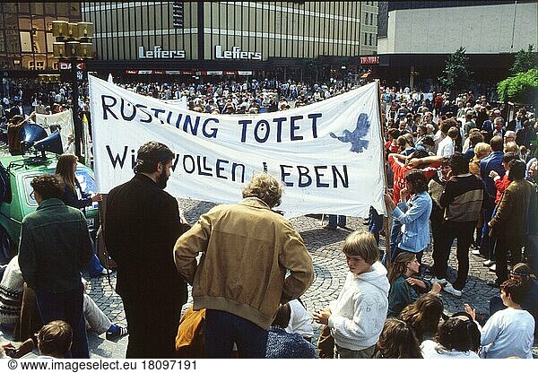 Ruhrgebiet. Kundgebung-Demonstration Abrüstung. 1981