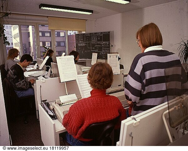 Ruhrgebiet. Weiterbildung für Büroangestellte ca. 1989