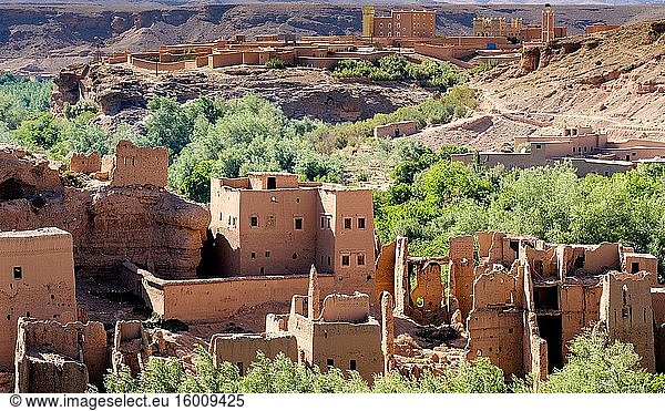 Ruine einer Kasbah im Dades-Tal  Marokko  Nordafrika.