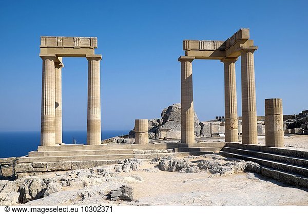 Ruinen  Athene-Tempel  Akropolis von Lindos  Rhodos  Dodekanes  Griechenland  Europa