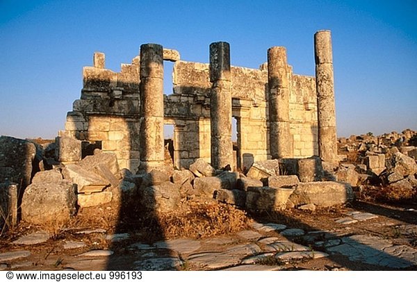Ruinen von Apameia (2. Jahrhundert v. Chr. gegründet  wieder aufgebaut nach Erdbeben 115 v. Chr.). Syrien