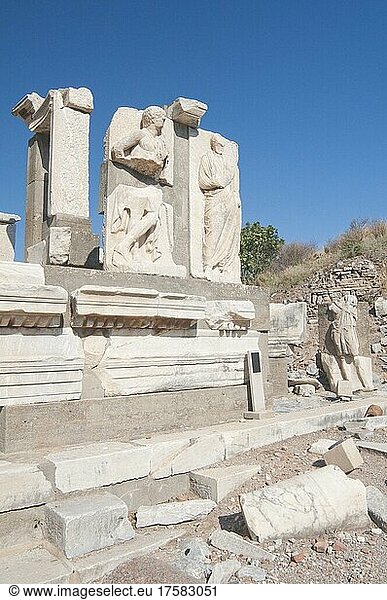 Ruinen von Ephesos  antike Ausgrabungsstätte  Türkei  Asien